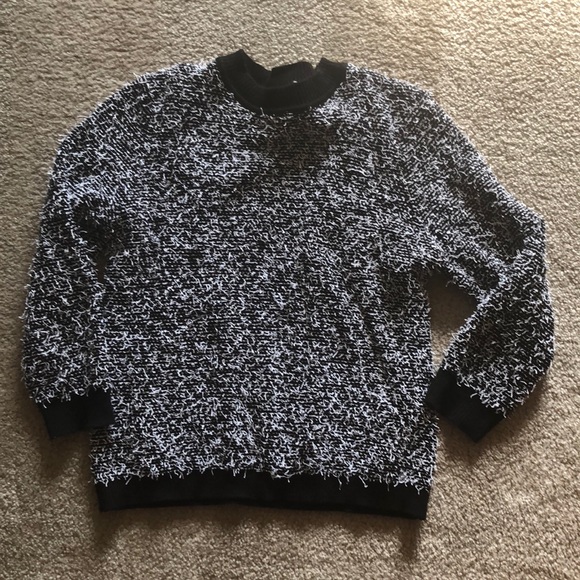 Calvin Klein Sweaters - Calvin Klein | Black and White Crew Knit Sweater